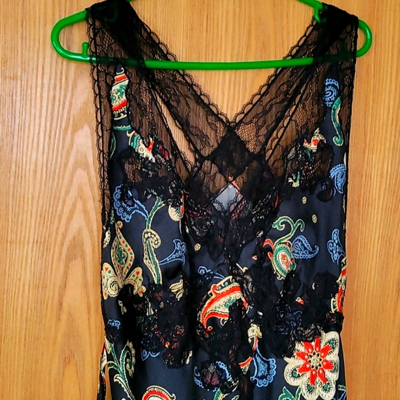 Dress - Picture 2 of 5